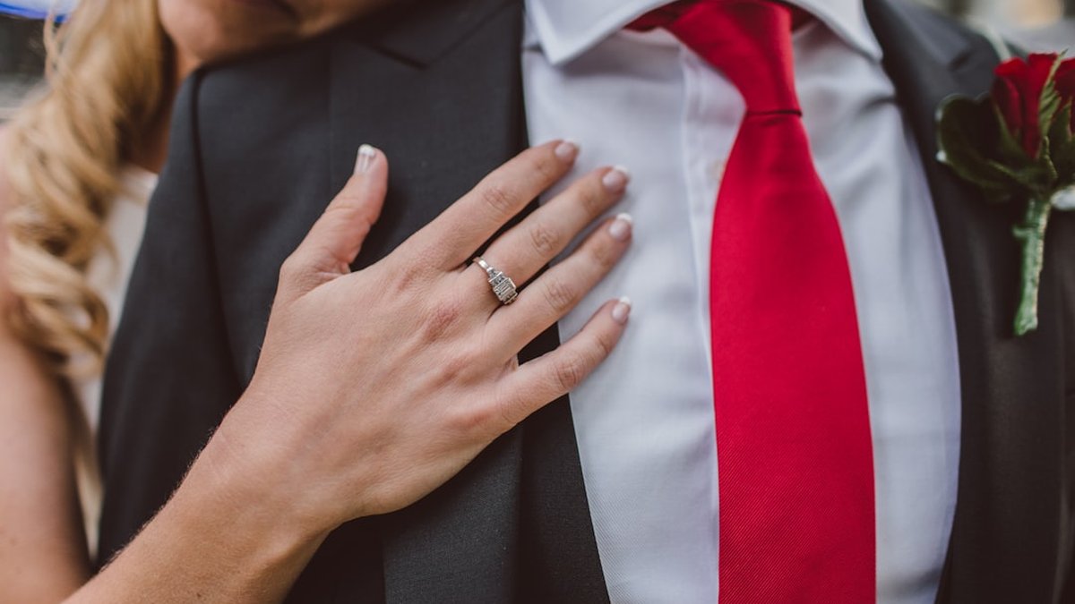 Financial Red Flags Before Marriage: Essential Checklist