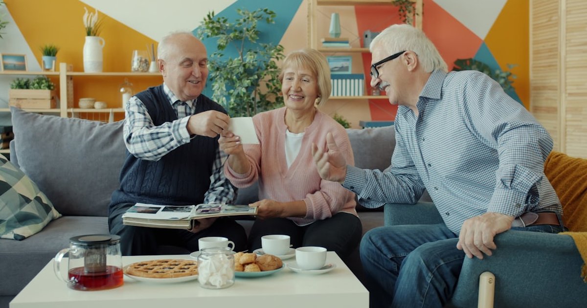 Keep coverage when splitting retirement (COBRA/Medicare)