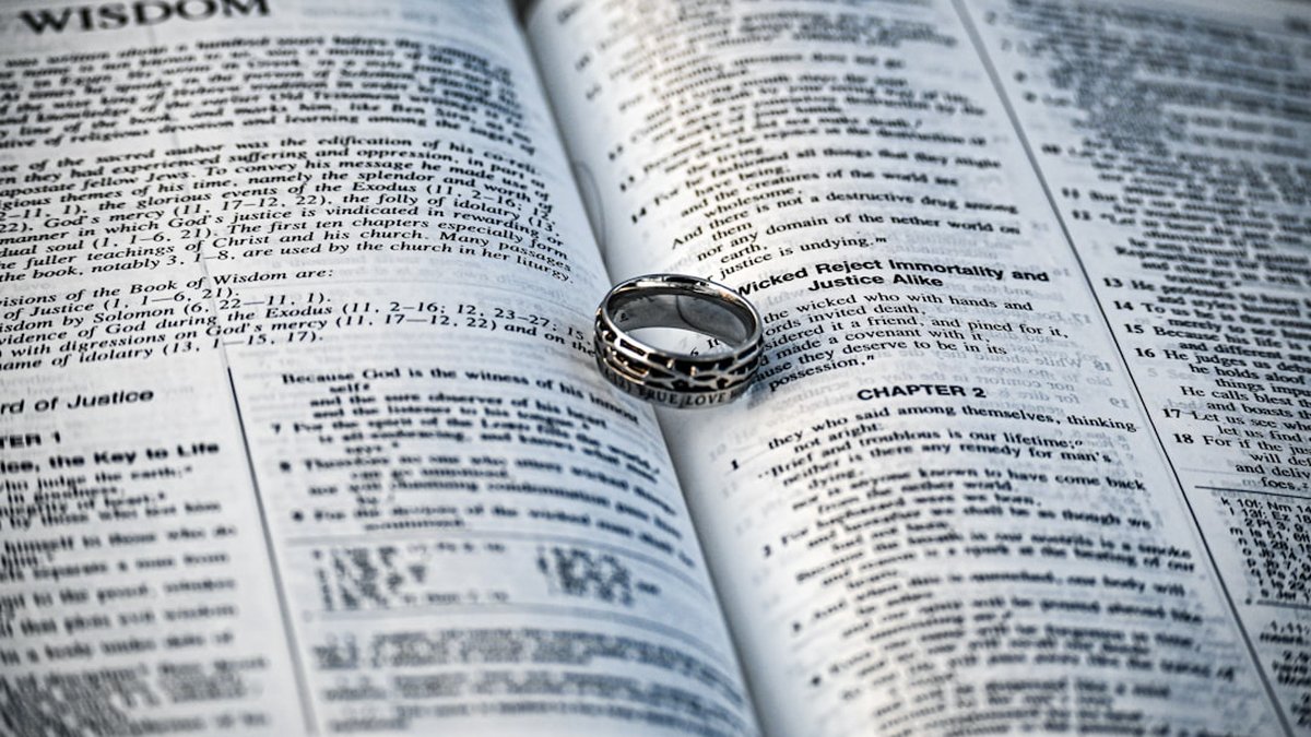 Marriage and Student Loans: Marry Sooner or Later?